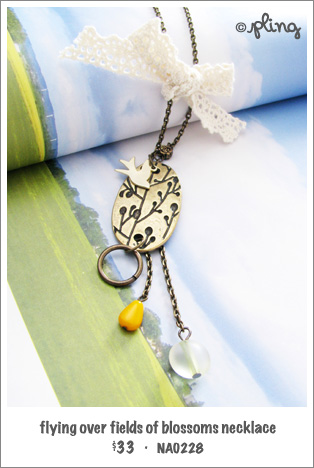 NA0228 - flying over fields of blossoms necklace